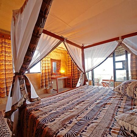 Rhino Watch Safarilodge Mweiga Экстерьер фото