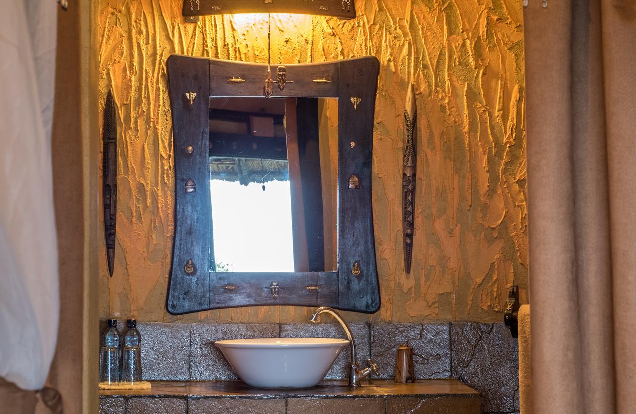 Rhino Watch Safarilodge Mweiga Экстерьер фото