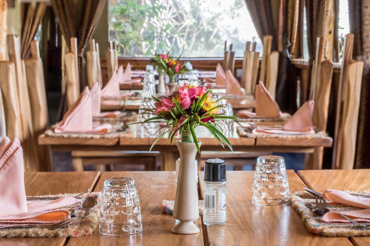 Rhino Watch Safarilodge Mweiga Экстерьер фото